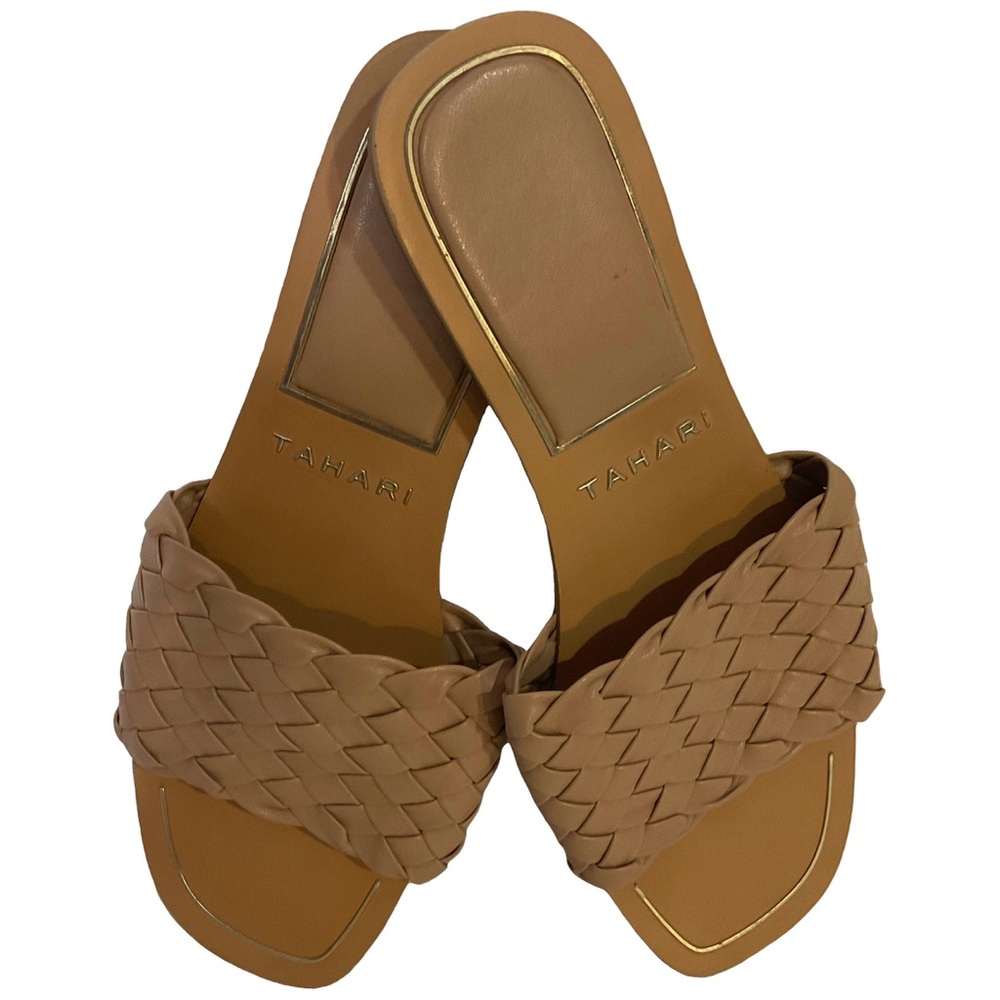 Tahari Melissah Woven Braided Tan Flat Open-Toe Slide Sandals Size 8.5; EUC.